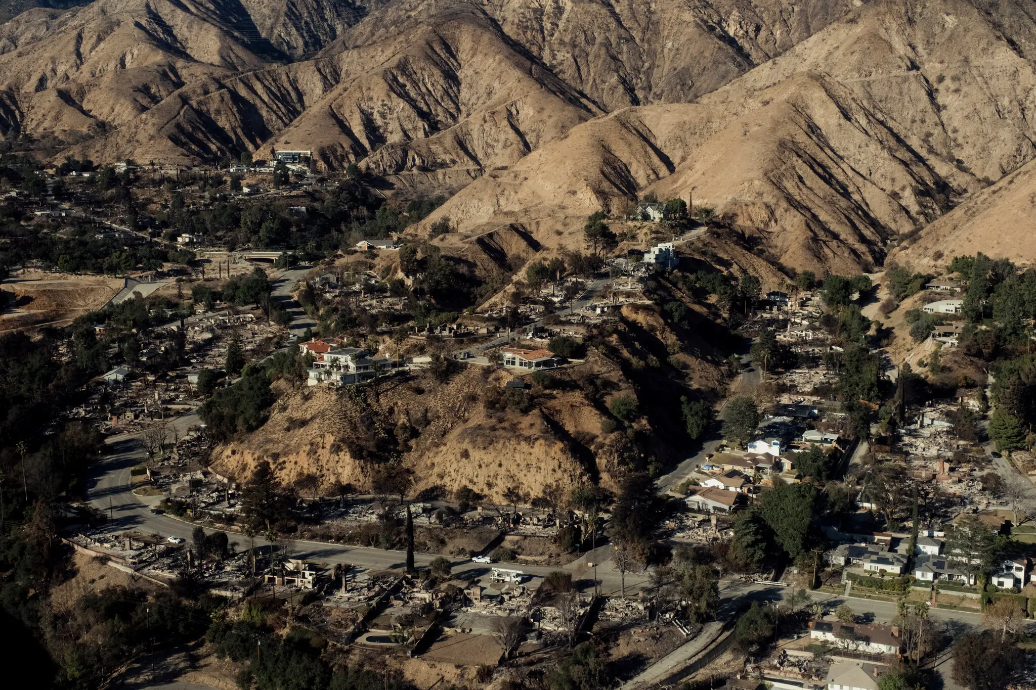 Пожежі в Лос-Анджелесі підвищують ризик зсувів ґрунту: небезпека після дощу